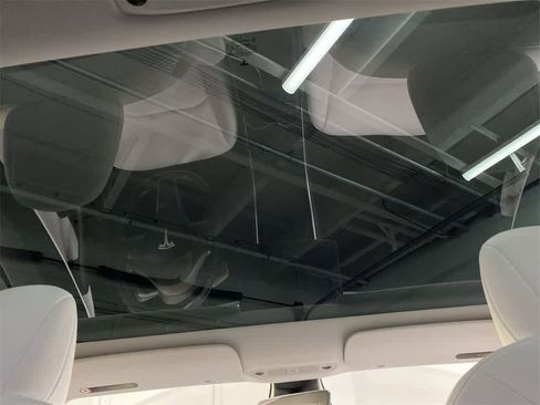 Used 2018 Tesla Model 3 Long Range image 17