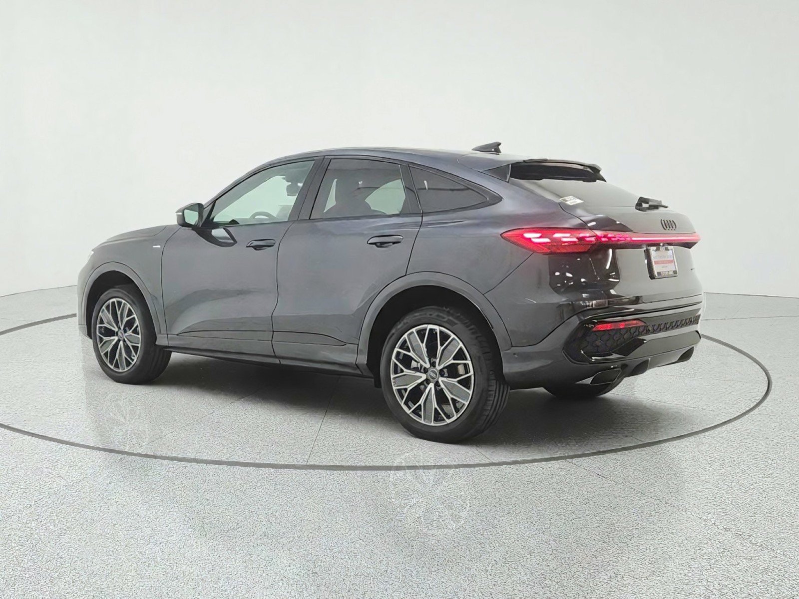 New 2026 Audi Q5 Premium Plus AWD/4WD image 7