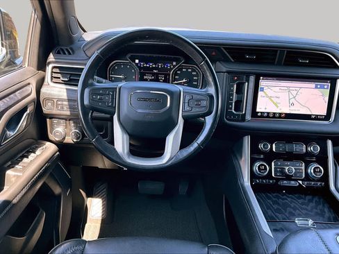 Used 2021 GMC Yukon Denali AWD/4WD image 6
