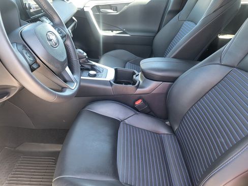 Used 2023 Toyota RAV4 XSE AWD/4WD image 10