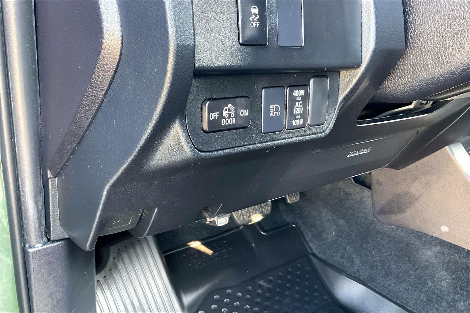 Used 2021 Toyota Tacoma TRD Sport w/ Technology Package RWD image 35