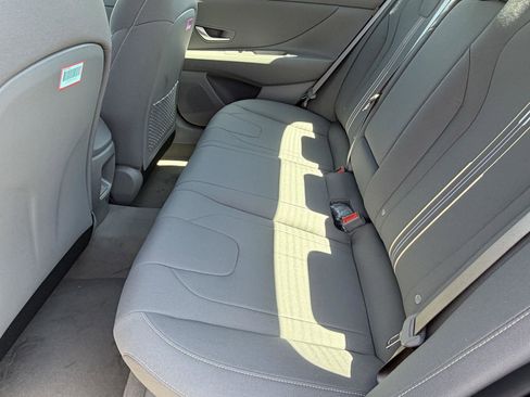New 2026 Hyundai Elantra SEL Sport FWD image 9