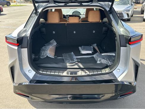 Certified 2026 Lexus RZ 350e 2WD w/ Accessory Package (Z1) image 19