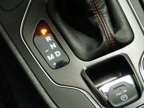 Certified 2021 Jeep Cherokee Trailhawk w/ Sun, Sound & Nav Group image 31