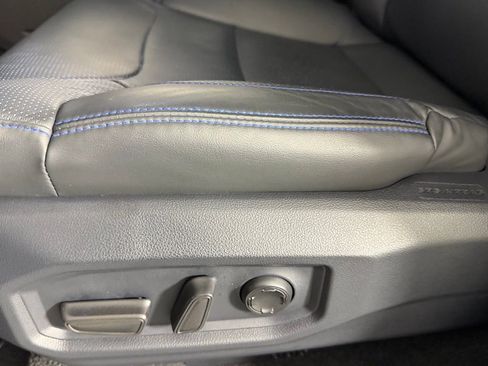 Used 2025 Toyota Sequoia Platinum image 22