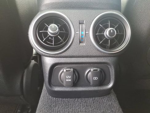 Used 2022 Kia Stinger GT-Line w/ Sun & Sound Package RWD image 14
