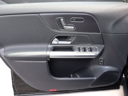 New 2025 Mercedes-Benz GLA 250 image 35