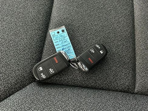 Used 2025 RAM ProMaster 2500 w/ Convenience Group image 44