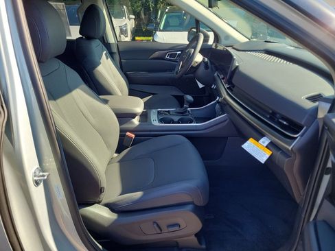 New 2026 Kia Carnival SX Prestige FWD image 7