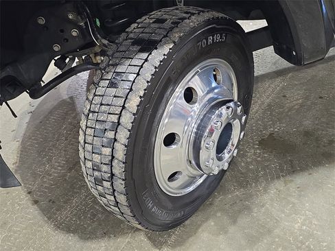 Used 2022 Ford F450 Limited w/ FX4 Off-Road Package image 32