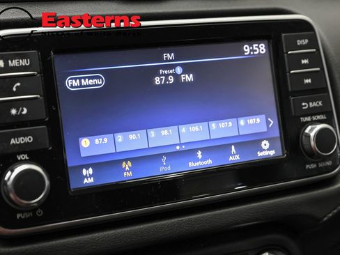 Used 2025 Nissan Versa S FWD image 18