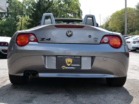 Used 2004 BMW Z4 2.5i image 62