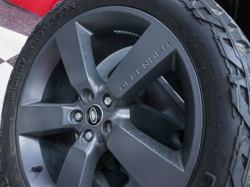 Used 2023 Land Rover Defender 110 V8 image 50