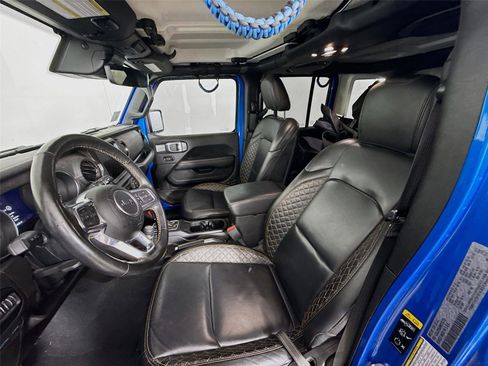 Used 2022 Jeep Wrangler Unlimited Sahara image 12