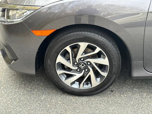 Used 2018 Honda Civic LX image 11