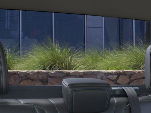 New 2025 Ford Maverick Lobo image 24