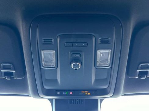 Used 2024 Chevrolet Tahoe LT AWD/4WD image 44