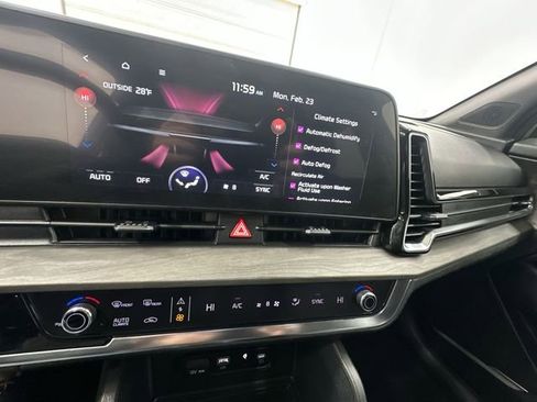 Certified 2023 Kia Sportage X-Line w/ X-Line Premium Package image 18