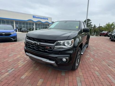 Used 2021 Chevrolet Colorado Z71 AWD/4WD image 6