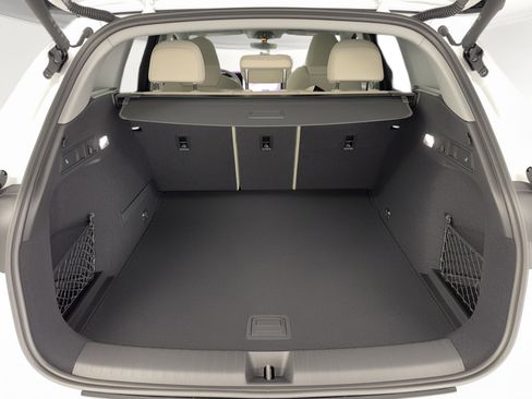 New 2027 Audi Q6 e-tron Premium Plus AWD/4WD image 13