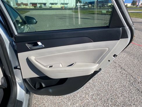 Used 2015 Hyundai Sonata Sport w/ Option Group 04 image 15