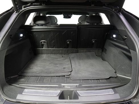 Used 2024 Cadillac Lyriq Luxury w/ LPO, Floor Liner Package AWD/4WD image 19