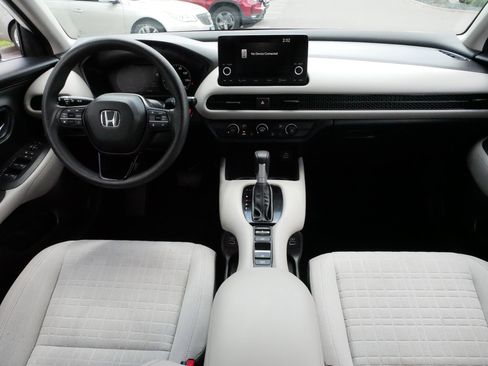 Certified 2023 Honda HR-V LX image 10