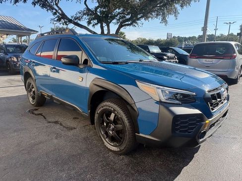 Used 2025 Subaru Outback Wilderness w/ Wilderness Package AWD/4WD image 5