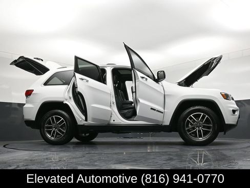 Used 2020 Jeep Grand Cherokee Limited image 37