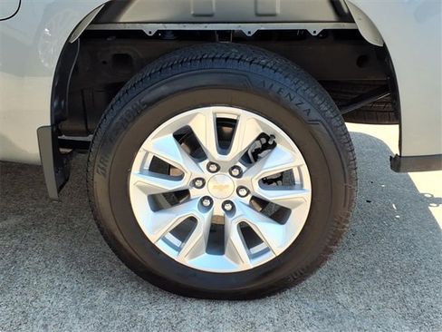Used 2025 Chevrolet Silverado 1500 Custom image 19