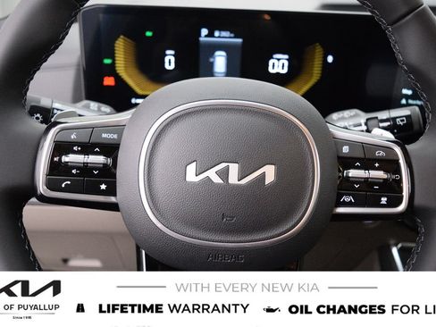 New 2026 Kia Carnival EX FWD image 26