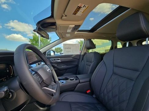 New 2026 Nissan Rogue Platinum AWD/4WD image 7