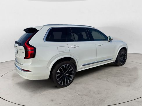 New 2025 Volvo XC90 T8 Ultra w/ Protection Package Premier image 7