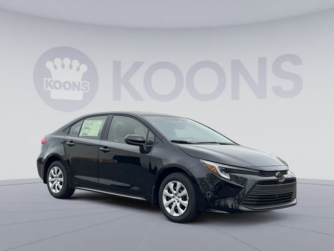 New 2026 Toyota Corolla LE image 5