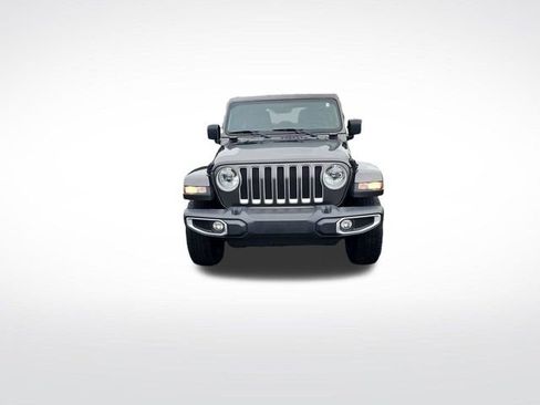 Used 2022 Jeep Wrangler Unlimited Sahara w/ Cold Weather Group AWD/4WD image 9