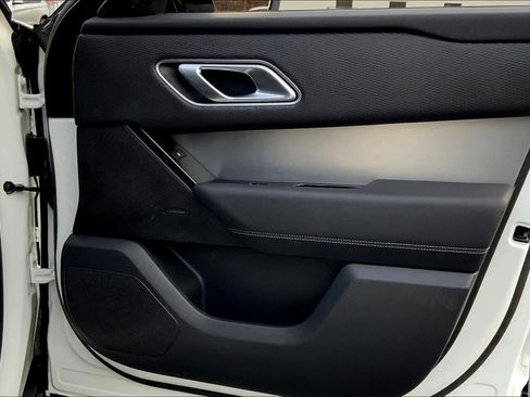 Used 2023 Land Rover Range Rover Velar R-Dynamic S image 20