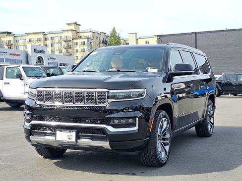 New 2025 Jeep Grand Wagoneer L Series III w/ Rear Seat Video Group 1 image 4