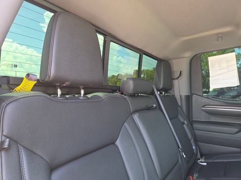 Used 2024 GMC Sierra 1500 SLT w/ SLT Premium Plus Package AWD/4WD image 19