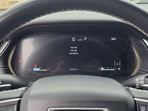 Used 2022 Jeep Grand Cherokee L Laredo image 12