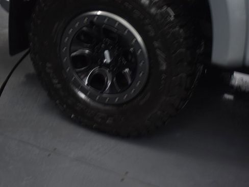 Certified 2022 Ford F150 Raptor w/ Equipment Group 801A High image 21