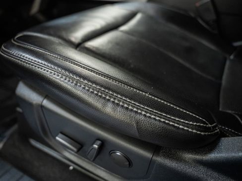 Used 2021 Ford F350 Lariat image 45