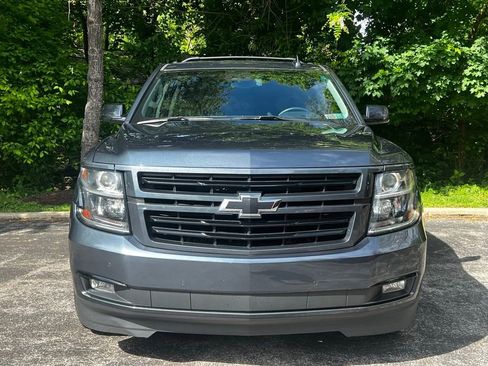 Used 2019 Chevrolet Suburban Premier w/ RST 6.2L Performance Edition AWD/4WD image 8