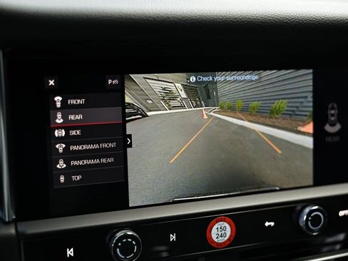 New 2026 Porsche Macan image 35