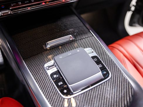 Used 2025 Mercedes-Benz G 63 AMG 4MATIC image 43
