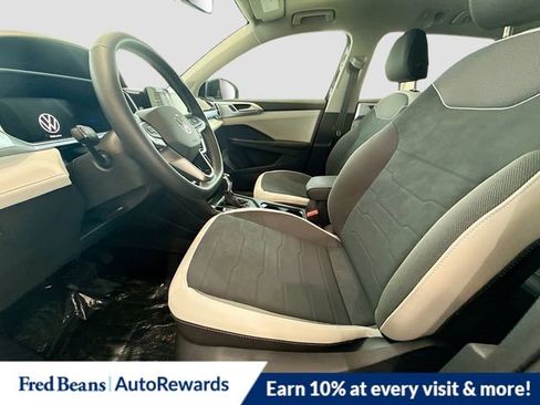 New 2026 Volkswagen Taos SE AWD/4WD image 11