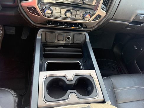 Used 2015 GMC Sierra 1500 Denali AWD/4WD image 31
