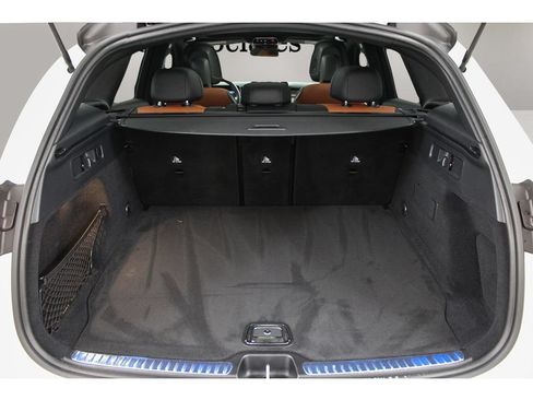 Used 2024 Mercedes-Benz GLC 300 image 30