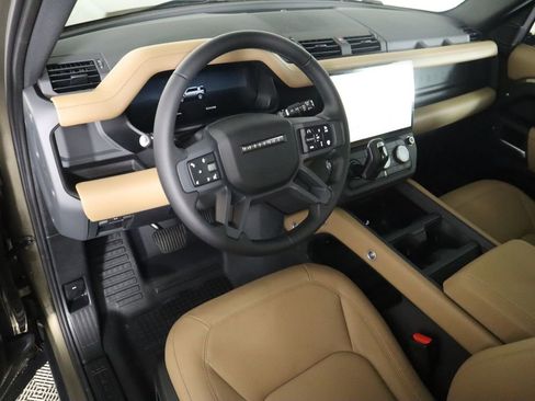 New 2026 Land Rover Defender 110 X-Dynamic SE image 10