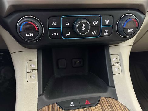 Used 2017 GMC Acadia Denali w/ Technology Package image 17