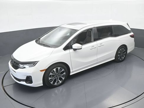 Used 2025 Honda Odyssey Elite image 55
